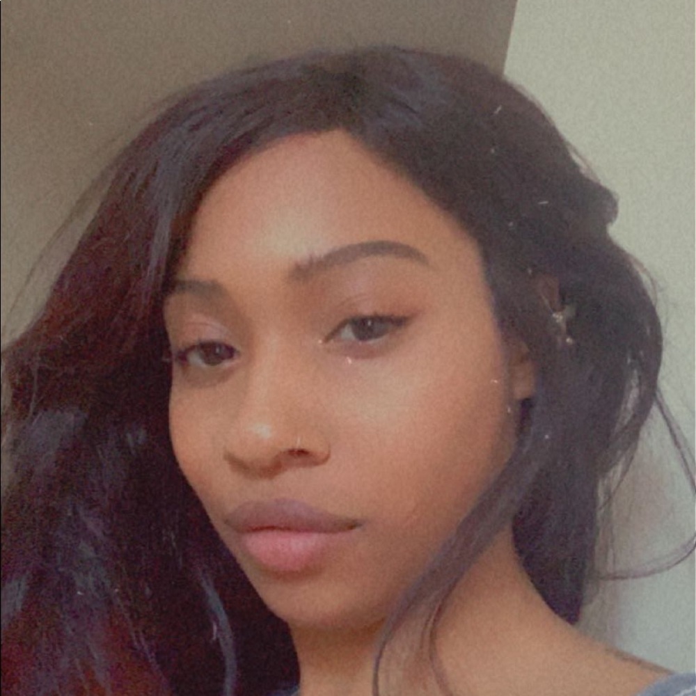 Meet your Posher, Pilar